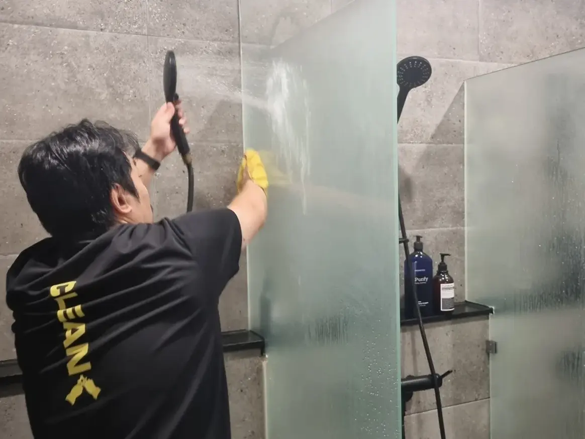 함양군 수동면 건물 세면대·파우더룸 바닥 위생청소 사례 - 행진크린