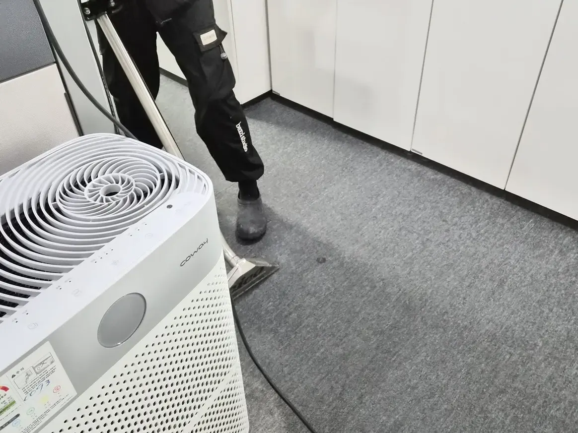 함양군 수동면 사업장 로비·복도 카페트 바닥 위생청소 사례 - 행진크린